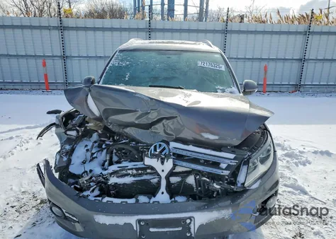 2012 Volkswagen Tiguan S z USA, uszkodzony, nr VIN WVGAV7AX8CW000044